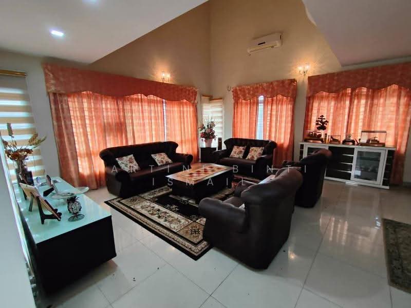 Bungalow House for Sale in Bandar Penawar (Kota Tinggi) - Hartini Binti Ismail - Living Room - PropertyGuru.com.my