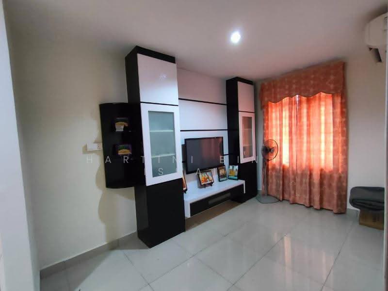 Bungalow House for Sale in Bandar Penawar (Kota Tinggi) - Hartini Binti Ismail - Living Room - PropertyGuru.com.my