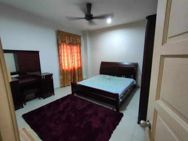 Bungalow House for Sale in Bandar Penawar (Kota Tinggi) - Hartini Binti Ismail - Bedroom - PropertyGuru.com.my