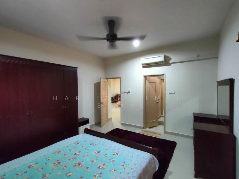 Bungalow House for Sale in Bandar Penawar (Kota Tinggi) - Hartini Binti Ismail - Bedroom - PropertyGuru.com.my