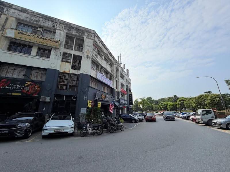 Retail Space for Rent in Bandar Kinrara Seksyen 5 (Bandar Kinrara) - Richard Ling - Exterior - PropertyGuru.com.my