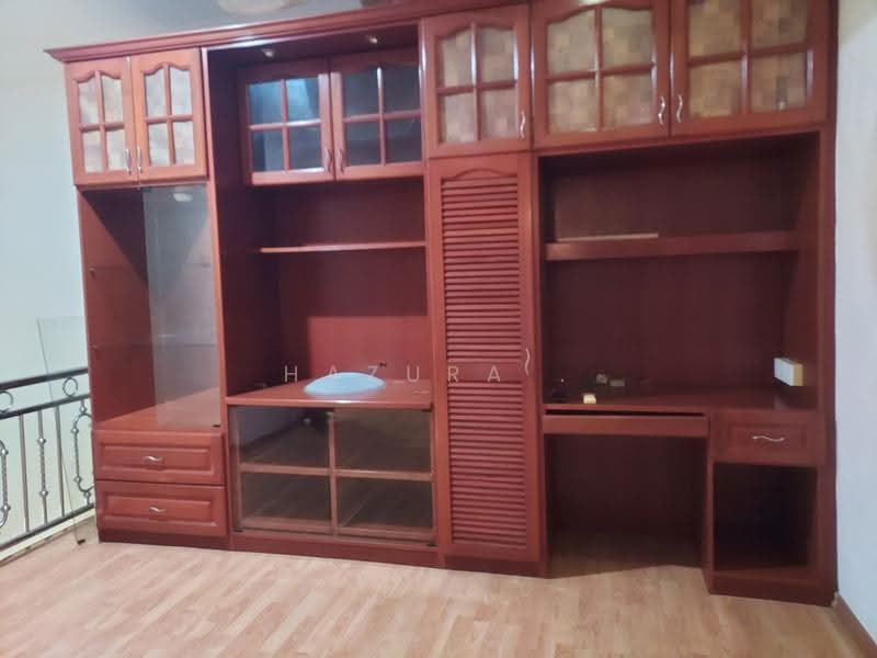 Rumah Teres 2-Tingkat untuk Dijual di Seksyen 6 (Shah Alam) - Hazura . - Family/office/study area - PropertyGuru.com.my