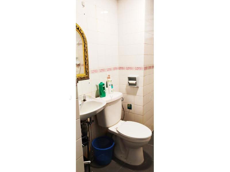 Apartment for Rent at Sri Saujana - Jerry Tan - Bathroom - PropertyGuru.com.my
