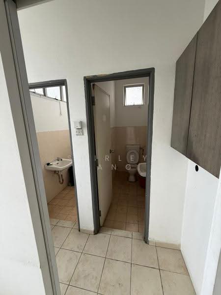 Detached Factory for Rent in Senai (Johor) - Shirley Pang - Bathroom - PropertyGuru.com.my