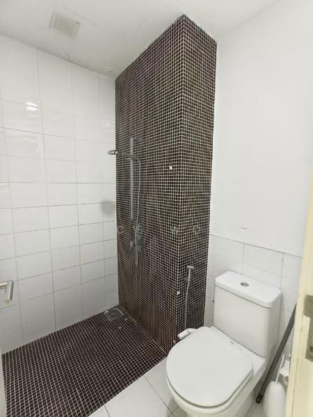 Service Residence for Sale at Verve Suites - Vince Wong - Bathroom - PropertyGuru.com.my