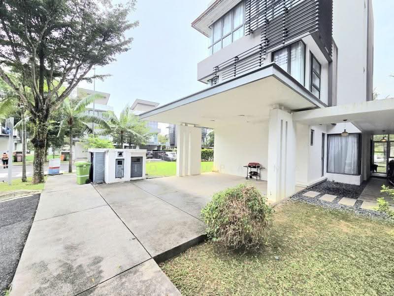 Rumah Berkembar untuk Dijual di Presint 8 (Putrajaya) - Thoriq Suparman - Exterior - PropertyGuru.com.my