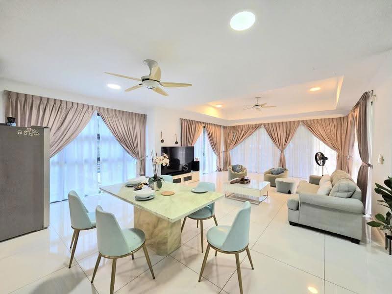 Rumah Berkembar untuk Dijual di Presint 8 (Putrajaya) - Thoriq Suparman - Living Room - PropertyGuru.com.my