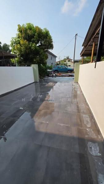 2-storey Terraced House for Sale in Taman Menara Maju (Klang) - Sariza Hartanah - Exterior - PropertyGuru.com.my