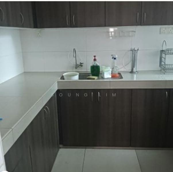 Kondominium untuk Disewa di Zenith Residences - Soung Lim - Kitchen - PropertyGuru.com.my