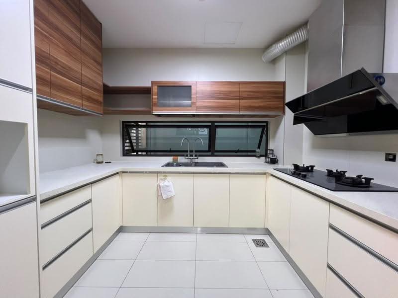 Rumah Teres 3-Tingkat untuk Disewa di Cyberjaya (Selangor) - Asyraf Azman - Kitchen - PropertyGuru.com.my