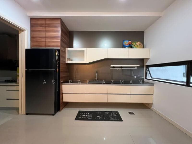 Rumah Teres 3-Tingkat untuk Disewa di Cyberjaya (Selangor) - Asyraf Azman - Kitchen - PropertyGuru.com.my