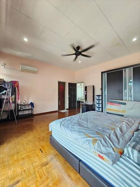 Rumah Berkembar untuk Dijual di Taman Bukit Jaya (Ulu Tiram) - Calley Chin - PropertyGuru.com.my