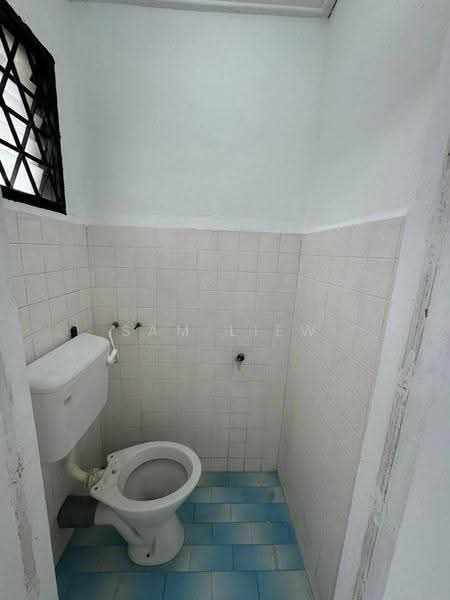 2-storey Terraced House for Sale in Skudai (Johor) - Sam Liew - Bathroom - PropertyGuru.com.my