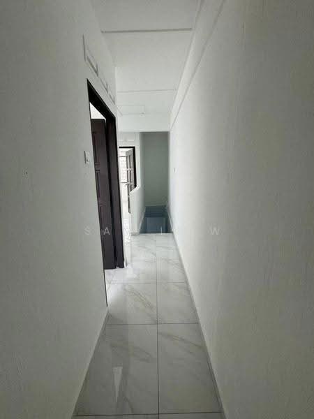 2-storey Terraced House for Sale in Skudai (Johor) - Sam Liew - Corridor - PropertyGuru.com.my
