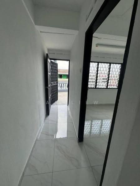 2-storey Terraced House for Sale in Skudai (Johor) - Sam Liew - Corridor - PropertyGuru.com.my