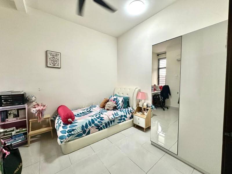 Rumah Teres 2-Tingkat untuk Dijual di Seksyen 32, Bukit Naga (Shah Alam) - Luqman Zamri - Bedroom - PropertyGuru.com.my