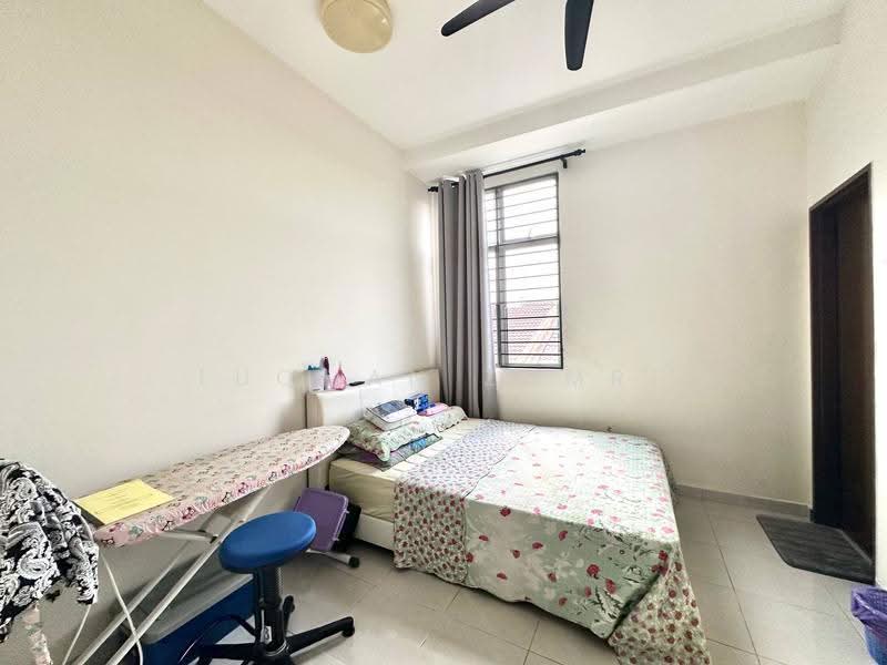 Rumah Teres 2-Tingkat untuk Dijual di Seksyen 32, Bukit Naga (Shah Alam) - Luqman Zamri - Bedroom - PropertyGuru.com.my