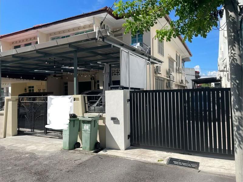 2-storey Terraced House for Sale in Dato Keramat (George Town) - Lilly . - Exterior - PropertyGuru.com.my