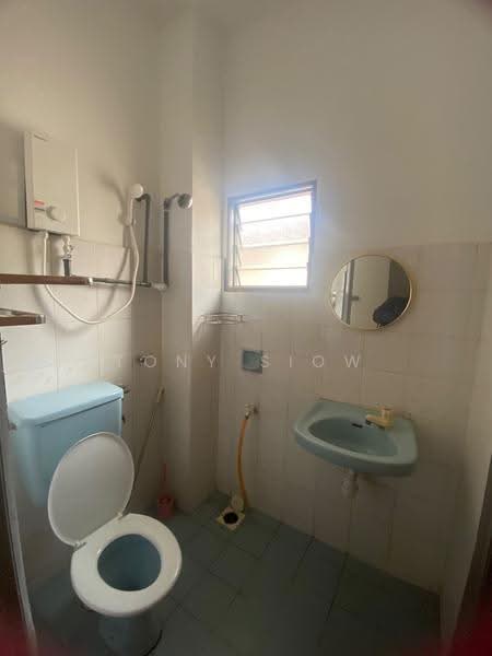 Terraced House for Sale in Usj 13 (Subang Jaya) - Tony Siow - Bathroom - PropertyGuru.com.my