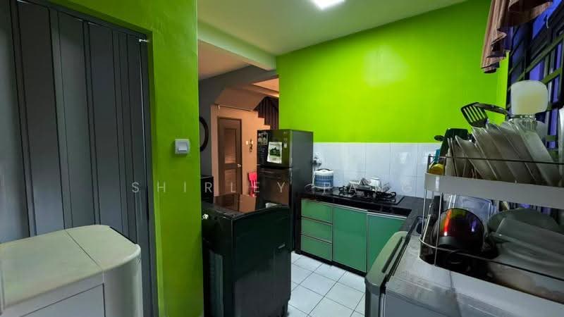Semi-Detached House for Sale in Taman Mutiara Rini (Skudai) - Shirley Pang - Kitchen - PropertyGuru.com.my