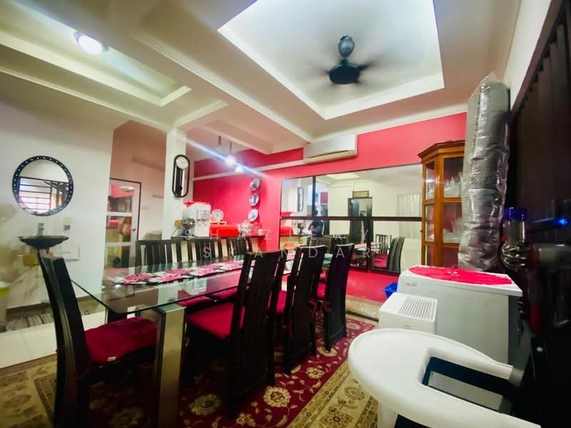2-storey Terraced House for Sale in Taman Dato Ahmad Razali (Ampang) - Shaziery Iskandar - Dining Room - PropertyGuru.com.my