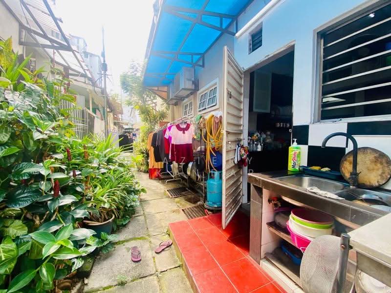 2-storey Terraced House for Sale in Taman Dato Ahmad Razali (Ampang) - Shaziery Iskandar - PropertyGuru.com.my