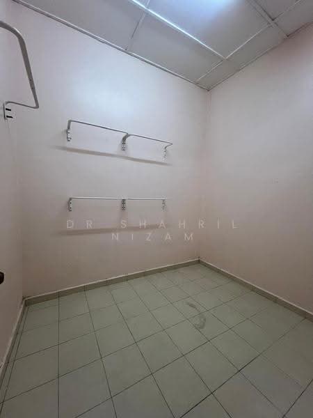 1-storey Terraced House for Sale in Seksyen 29 (Shah Alam) - Dr Shahril Nizam - Interior - PropertyGuru.com.my