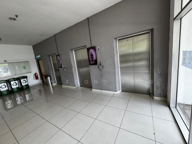 Kediaman Servis untuk Dijual di M3 Residency - Yew Foong Wong - Lobby - PropertyGuru.com.my