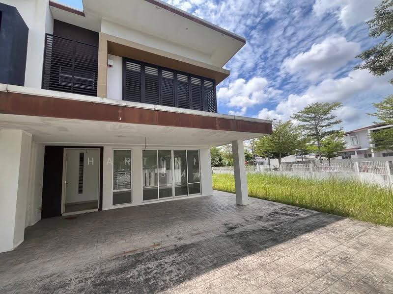 Rumah Teres 2-Tingkat untuk Dijual di Shah Alam (Selangor) - Hartini Binti Ismail - Exterior - PropertyGuru.com.my