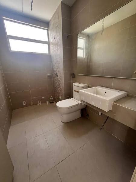 Rumah Teres 2-Tingkat untuk Dijual di Shah Alam (Selangor) - Hartini Binti Ismail - Bathroom - PropertyGuru.com.my