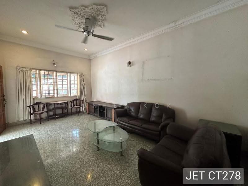 Semi-Detached House for Sale in Taman Eng Ann (Klang) - Daniel Kok - Living Room - PropertyGuru.com.my