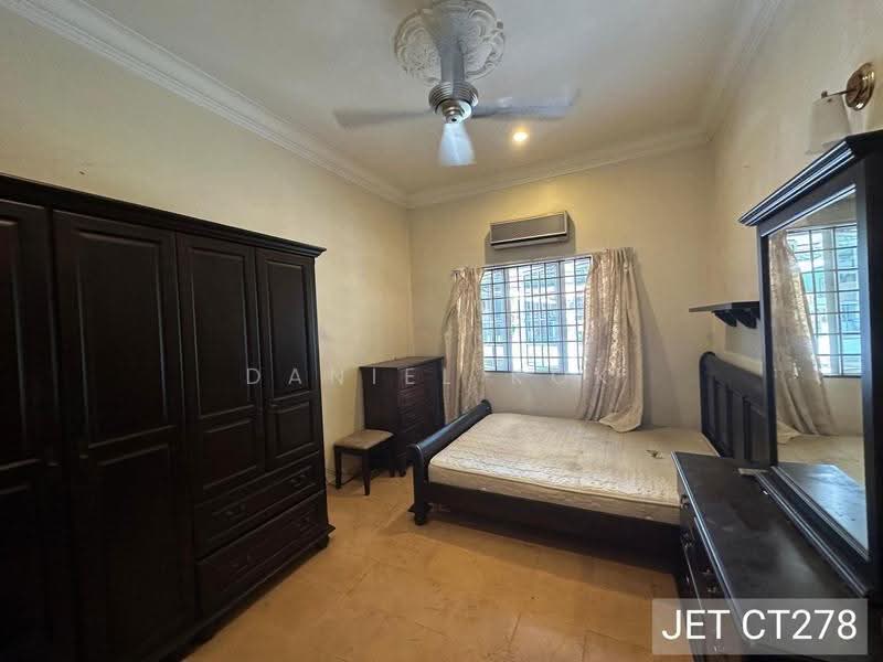 Semi-Detached House for Sale in Taman Eng Ann (Klang) - Daniel Kok - Bedroom - PropertyGuru.com.my
