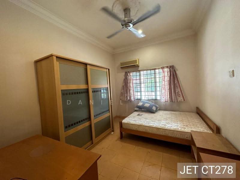 Semi-Detached House for Sale in Taman Eng Ann (Klang) - Daniel Kok - Bedroom - PropertyGuru.com.my