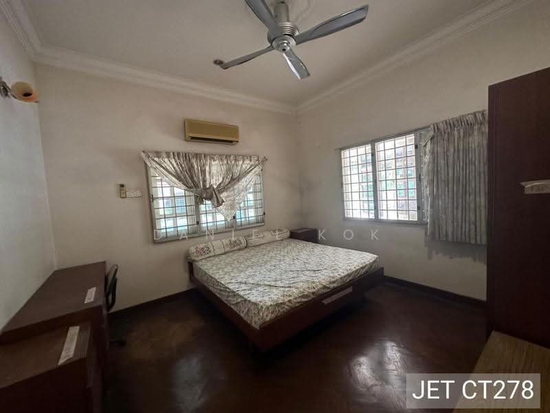Semi-Detached House for Sale in Taman Eng Ann (Klang) - Daniel Kok - Bedroom - PropertyGuru.com.my