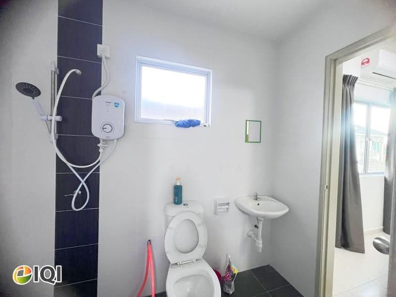 Rumah Teres 2-Tingkat untuk Disewa di Bandar Putra Bertam (Kepala Batas) - Elise Tan - Bathroom - PropertyGuru.com.my