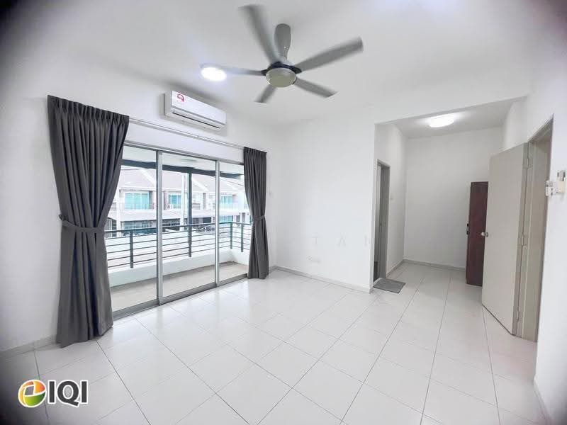 Rumah Teres 2-Tingkat untuk Disewa di Bandar Putra Bertam (Kepala Batas) - Elise Tan - Master Room - PropertyGuru.com.my