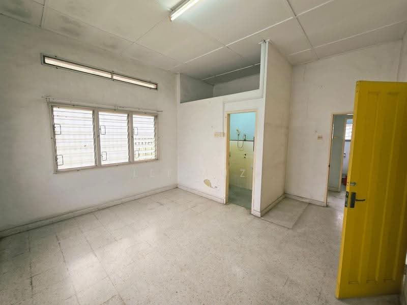 Bungalow House untuk Dijual di Taman Sppk (Ipoh) - Lee Muzi - Interior - PropertyGuru.com.my