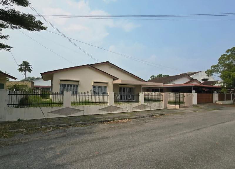 Bungalow House untuk Dijual di Taman Sppk (Ipoh) - Lee Muzi - Exterior - PropertyGuru.com.my