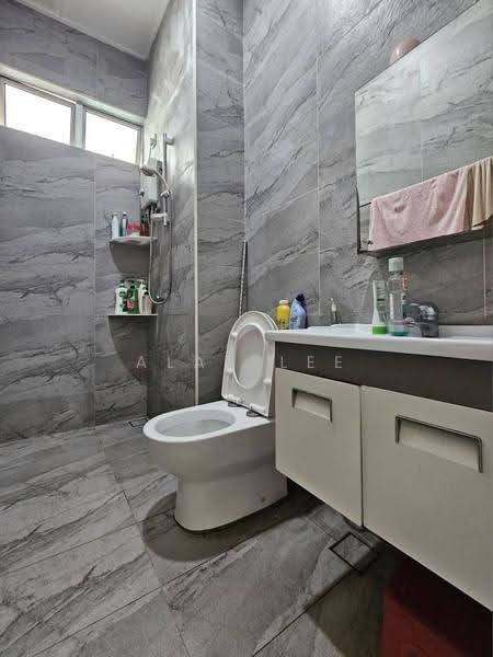 Rumah Berkembar untuk Dijual di Taman Bukit Jaya (Ulu Tiram) - Alan Lee - PropertyGuru.com.my