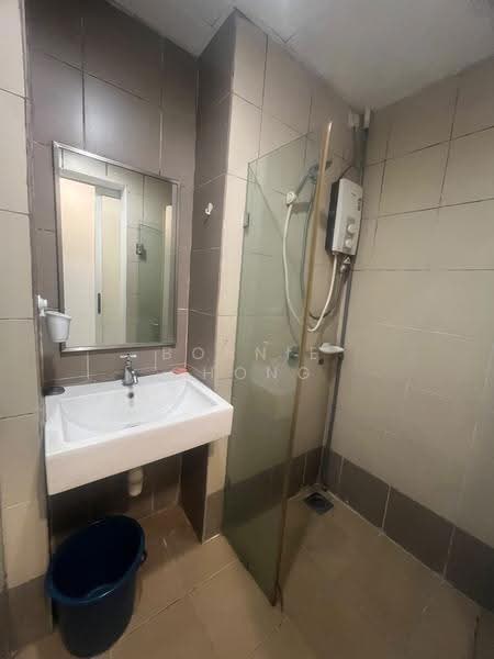 Service Residence for Rent at Centrestage Designer Suite - Bonnie Chong - Bathroom - PropertyGuru.com.my