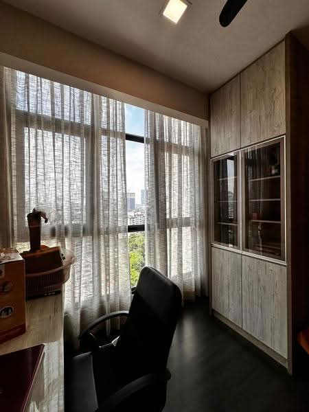 Service Residence for Sale at 28 Boulevard - YP Tan - Study - PropertyGuru.com.my