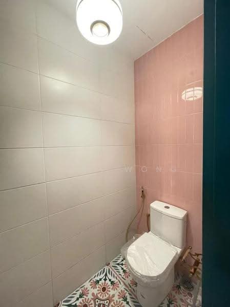 Shop / Office for Rent in Tropicana (Selangor) - Vince Wong - Bathroom - PropertyGuru.com.my