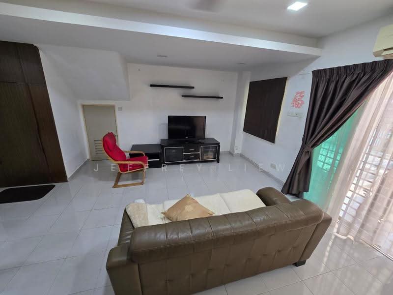 Rumah Bandar untuk Disewa di Taman Amansiara (Rawang) - Jeffrey Liew - Living Room - PropertyGuru.com.my