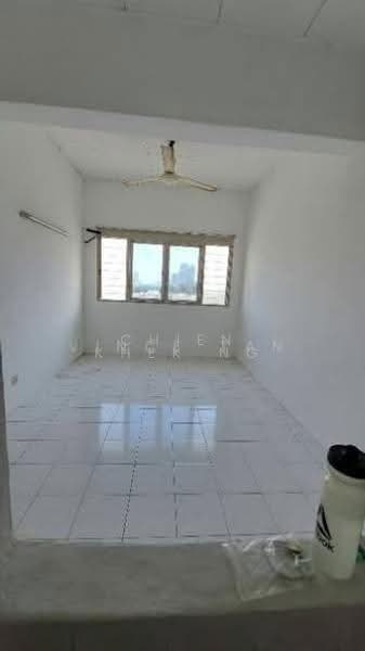 Apartment for Sale at Greenlane Heights Block E - Chien Khek Ng - Living Room - PropertyGuru.com.my