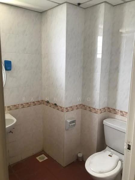 Apartment for Rent at Parkview Towers - Rainny Wong - Bathroom - PropertyGuru.com.my