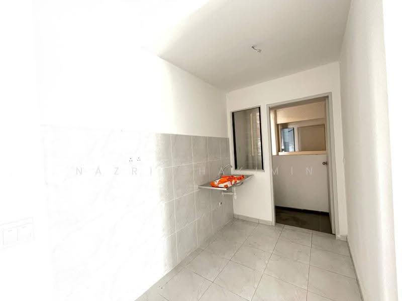 Apartment for Sale at PANGSAPURI IRINA - Nazrin Hakimin - Kitchen - PropertyGuru.com.my