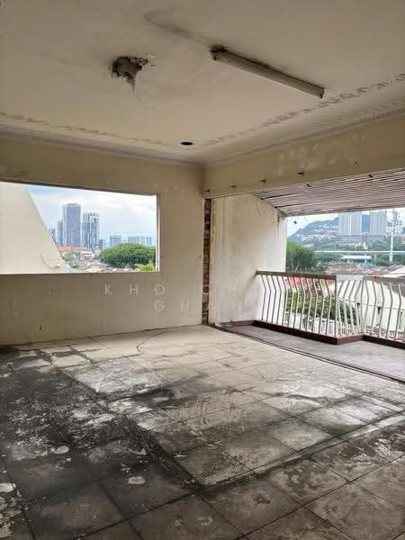 Bungalow House for Rent in Taman Connaught (Cheras) - Kho Chng Guan - Balcony - PropertyGuru.com.my