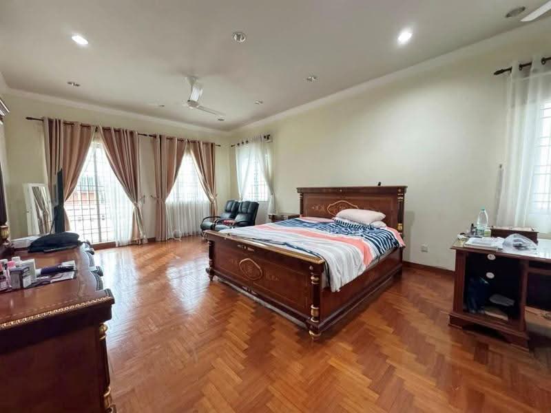 Bungalow House for Sale in Minden Heights (Gelugor) - Qyan Goh - Bedroom - PropertyGuru.com.my