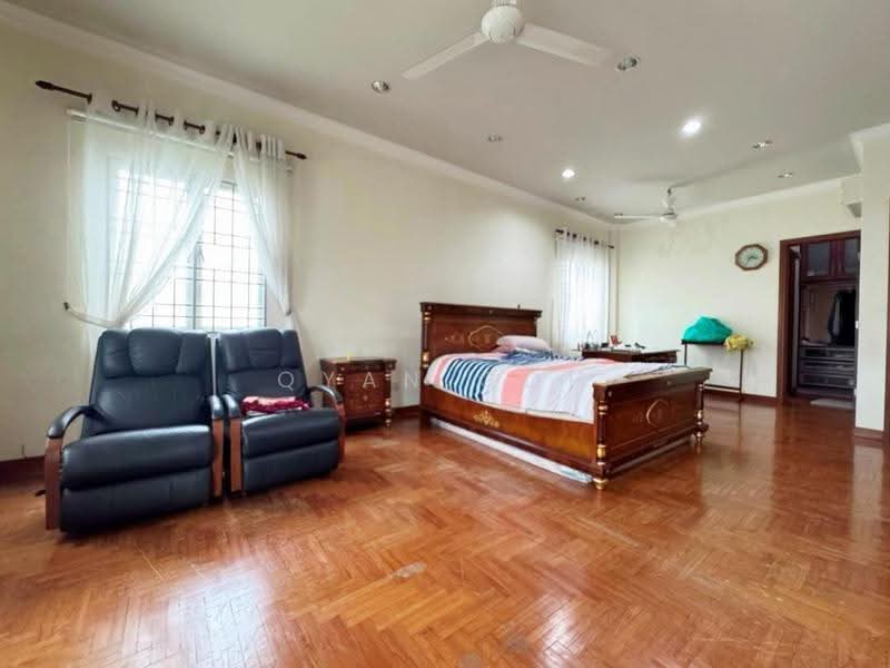 Bungalow House for Sale in Minden Heights (Gelugor) - Qyan Goh - Bedroom - PropertyGuru.com.my