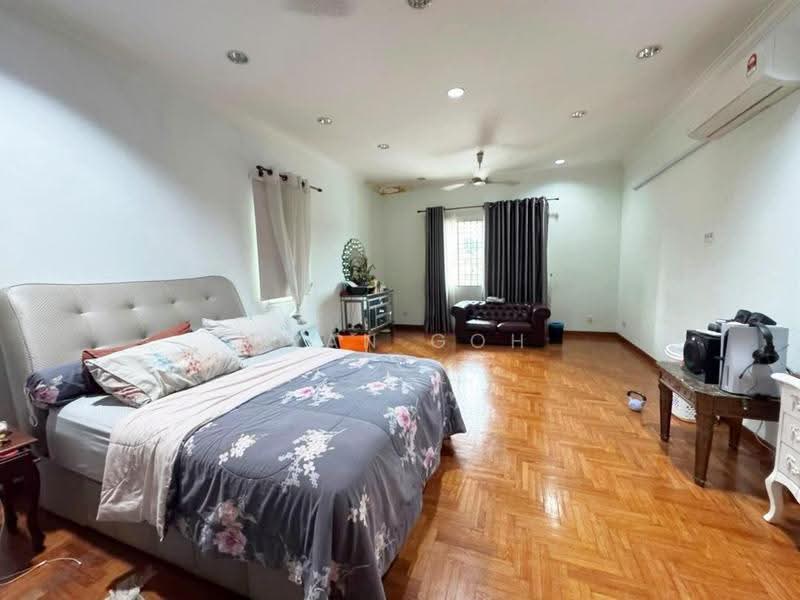 Bungalow House for Sale in Minden Heights (Gelugor) - Qyan Goh - Bedroom - PropertyGuru.com.my